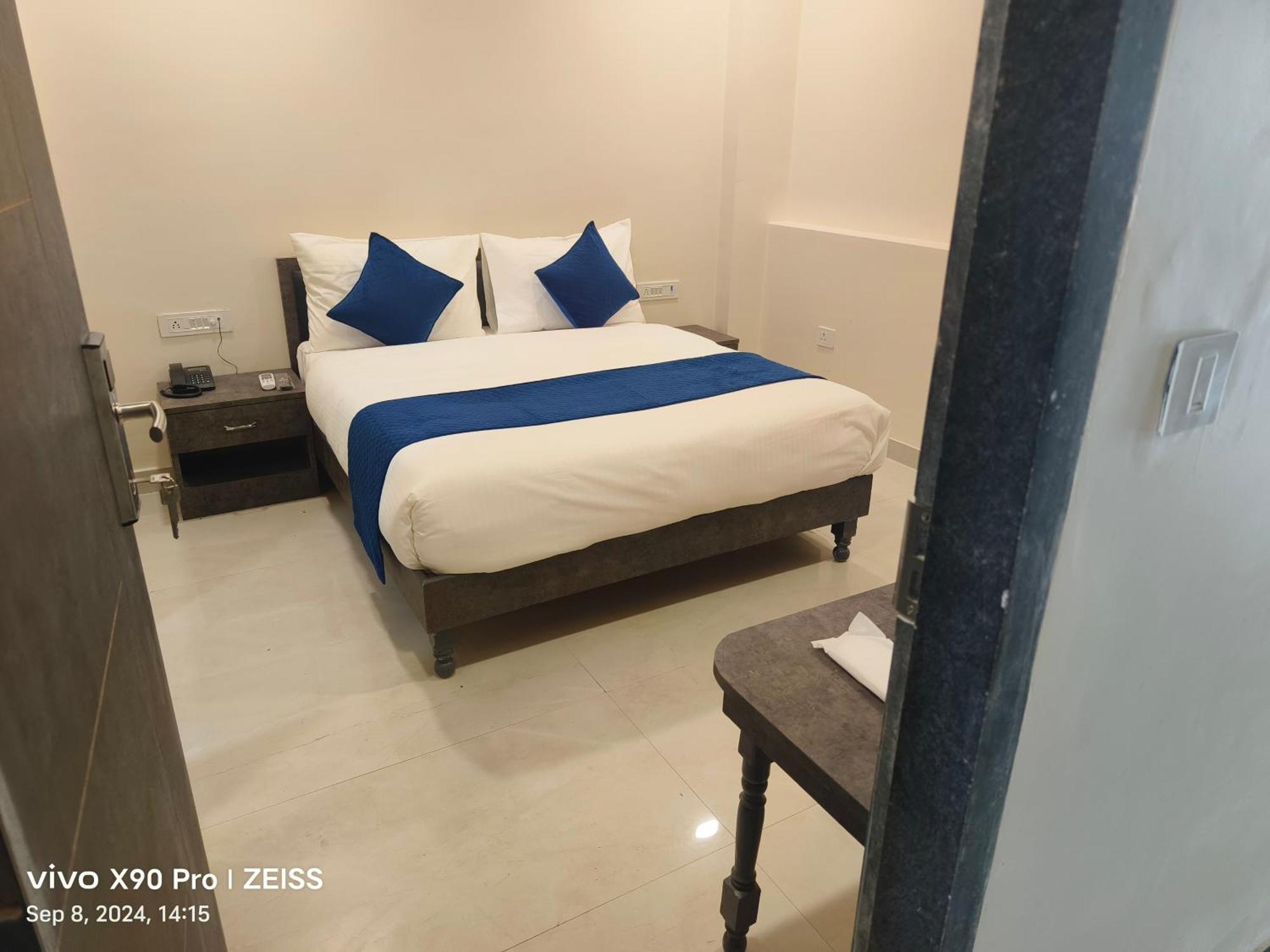 Hotel Royal Ocean Prime à Jaipur Extérieur photo